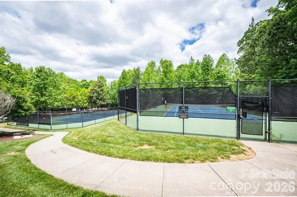 886 Promenade Walk - Photo 5 of 14