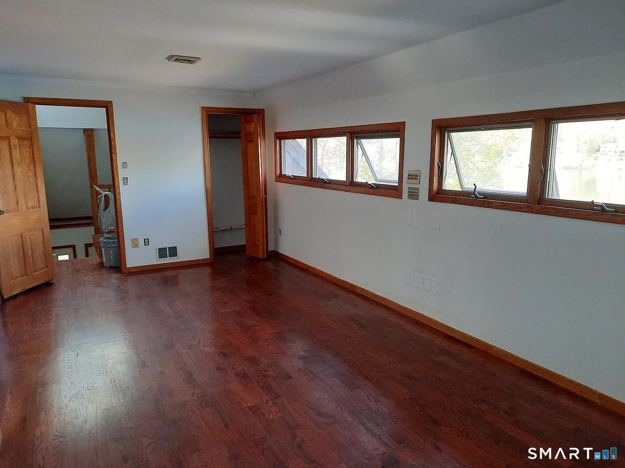 200 N Main St - Photo 4 of 9