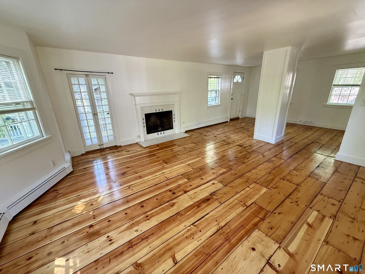 154 Silvermine Ave - Photo 5 of 30