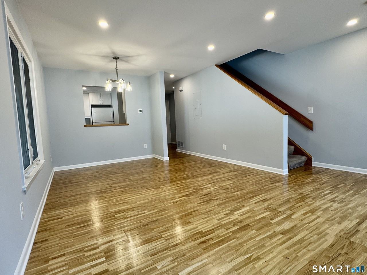 115 Flax Hill Rd #10 - Photo 5 of 15