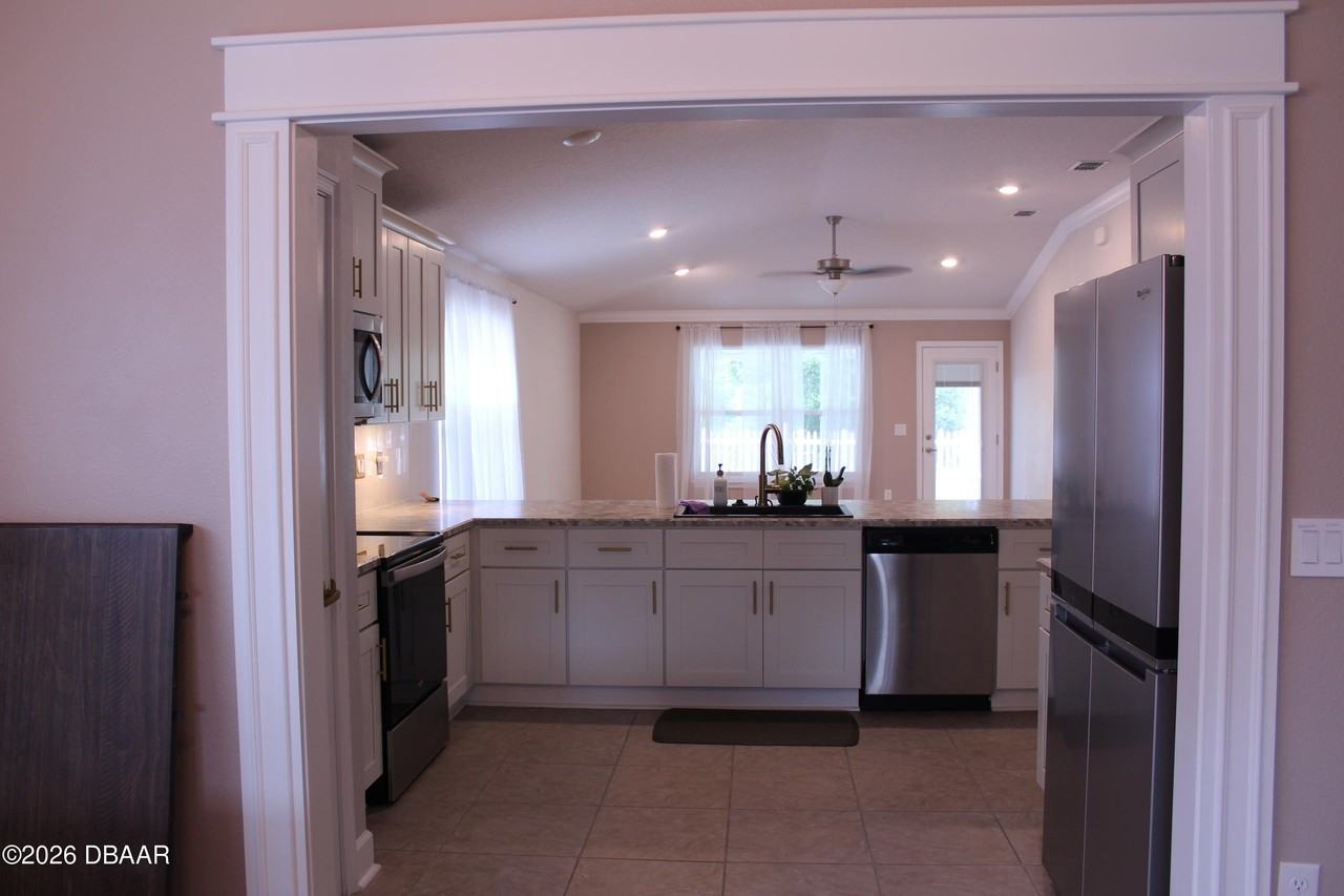 25 Rivertown Rd - Photo 4 of 16