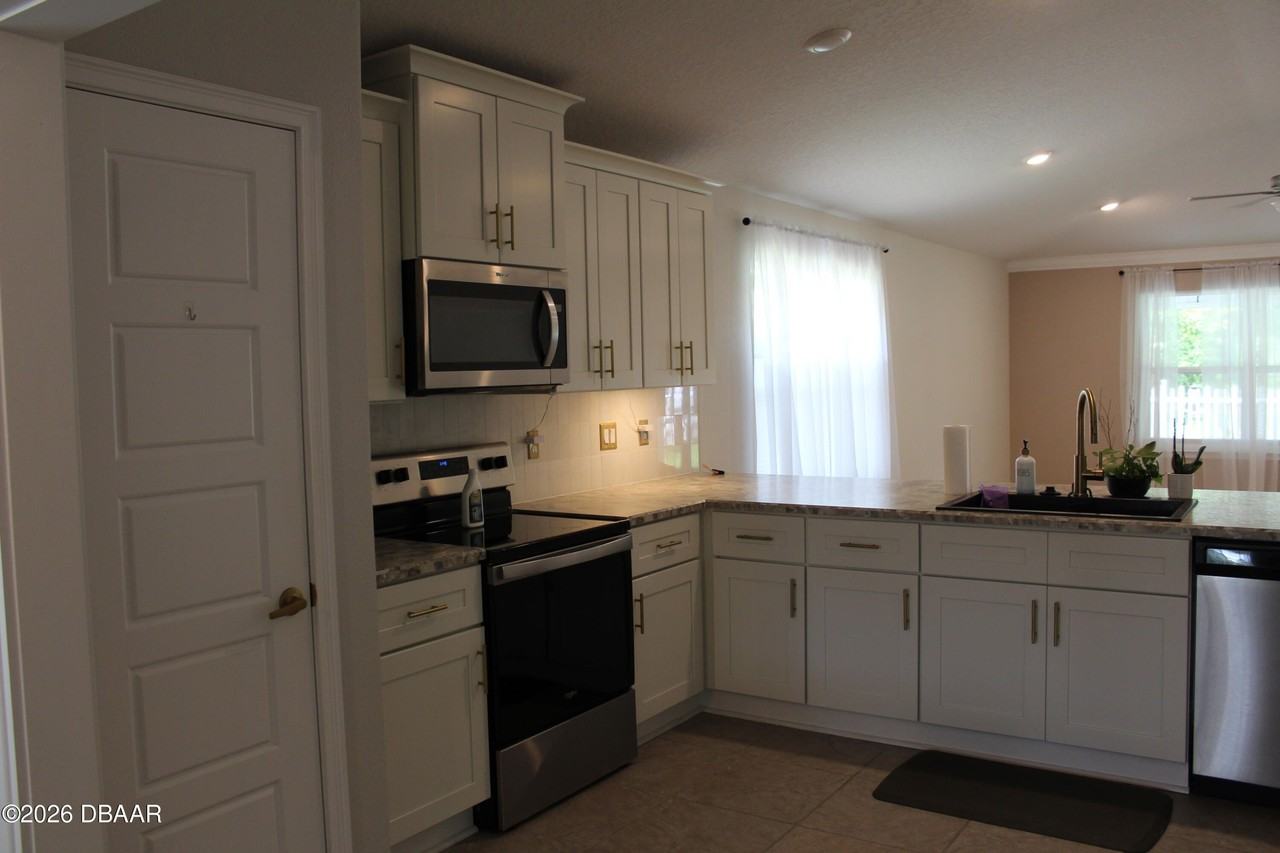 25 Rivertown Rd - Photo 5 of 16