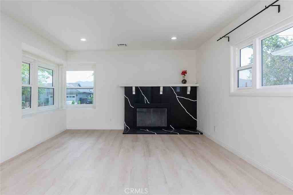 3511 Paraiso Way - Photo 7 of 35