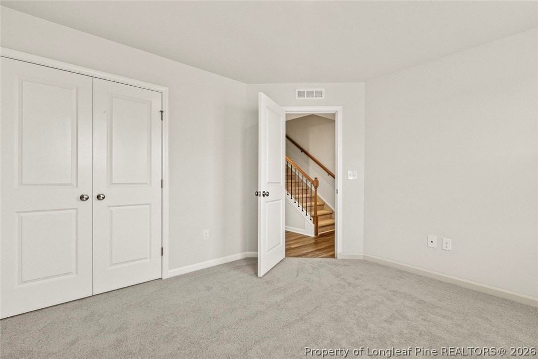 106 Zealand Ct - Photo 6 of 38