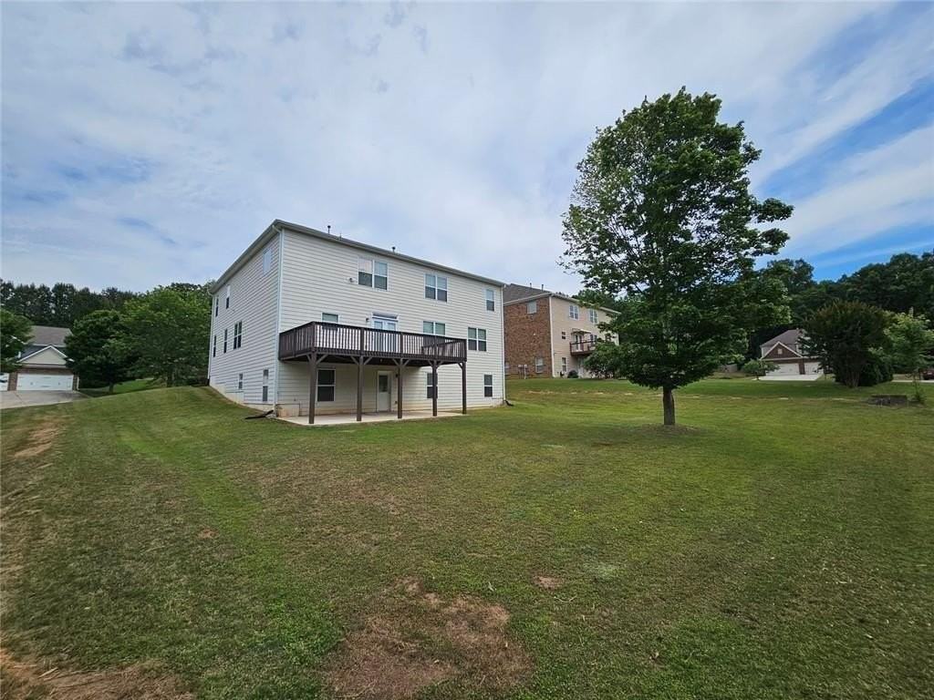 3755 Long Lake Dr - Photo 4 of 44
