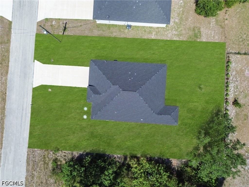 6210 Forest Ct - Photo 3 of 47
