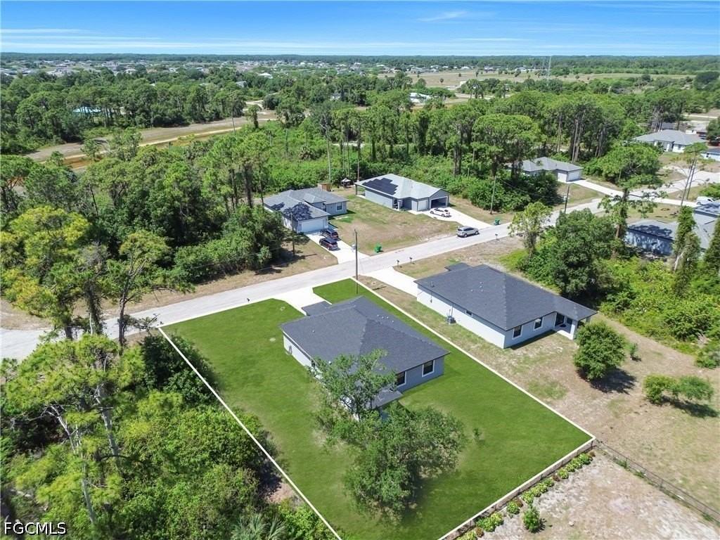 6210 Forest Ct - Photo 4 of 47