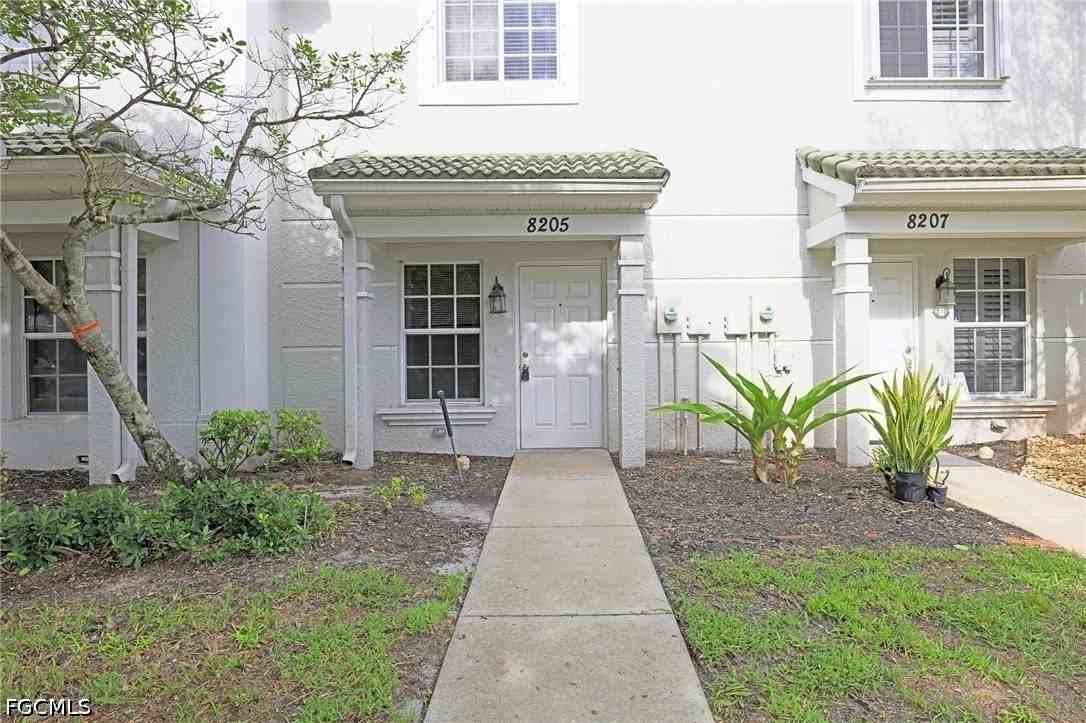 8205 Pacific Beach Dr