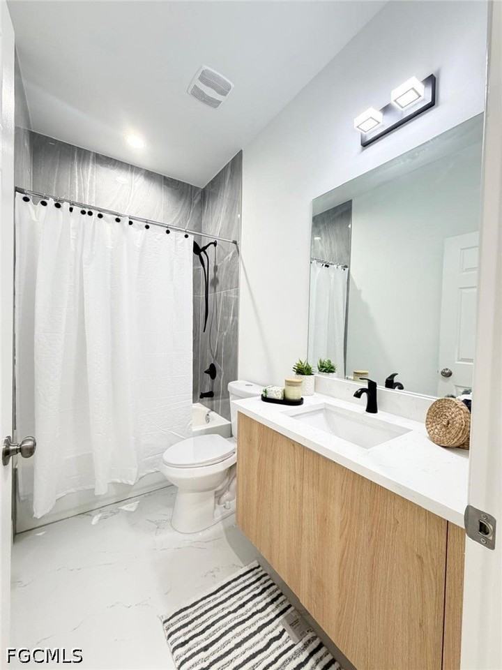 767 Crystal Ave S - Photo 4 of 9