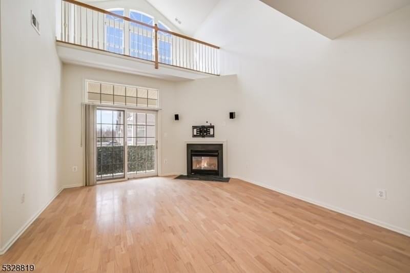 103 Crown Ct - Photo 6 of 42