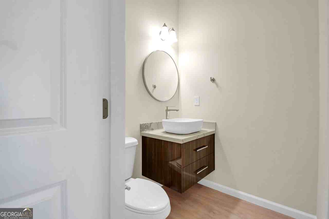 50 S Jackson St #202 - Photo 6 of 16
