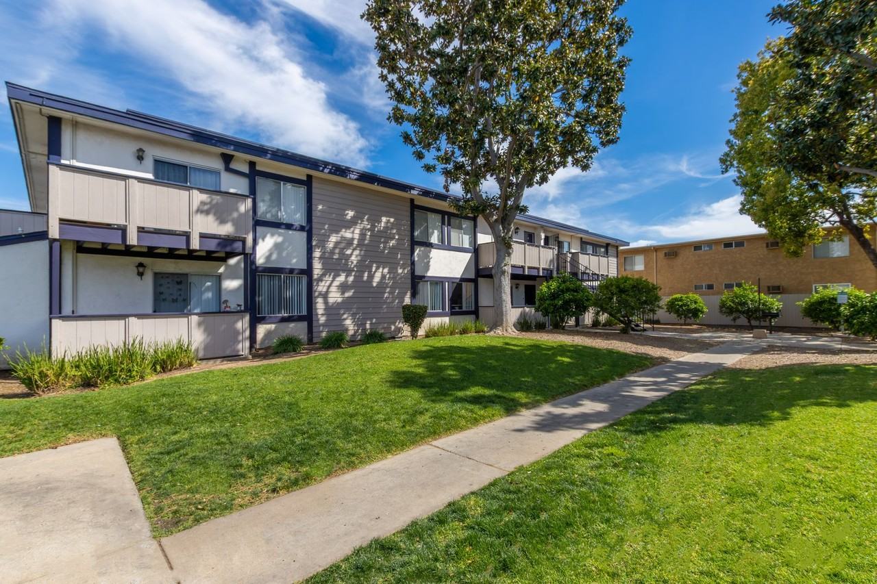 478 Van Houten - Photo 5 of 20