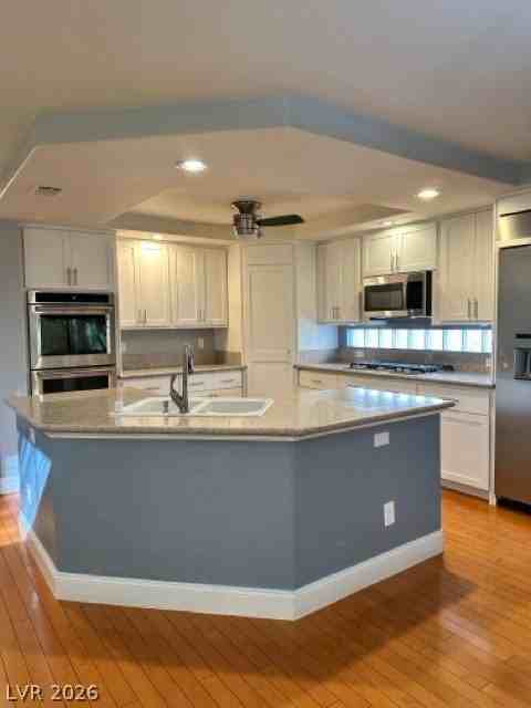 3920 Larkcrest St - Photo 7 of 18