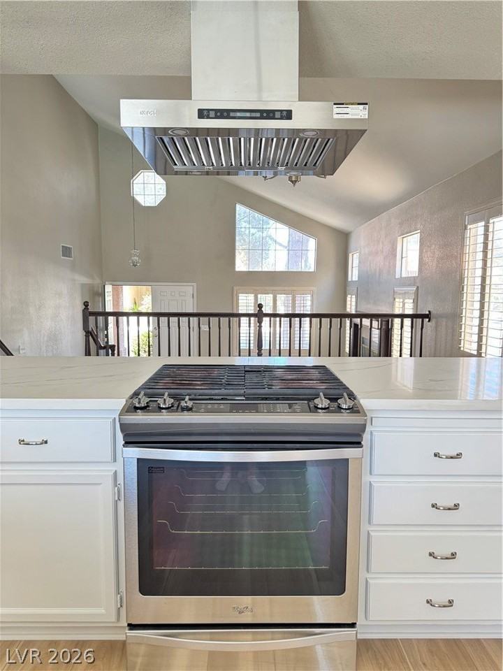 7409 Bush Garden Ave - Photo 7 of 50