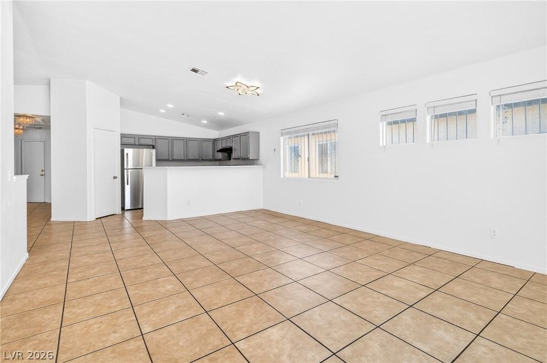 5683 Halvern Ave - Photo 2 of 22