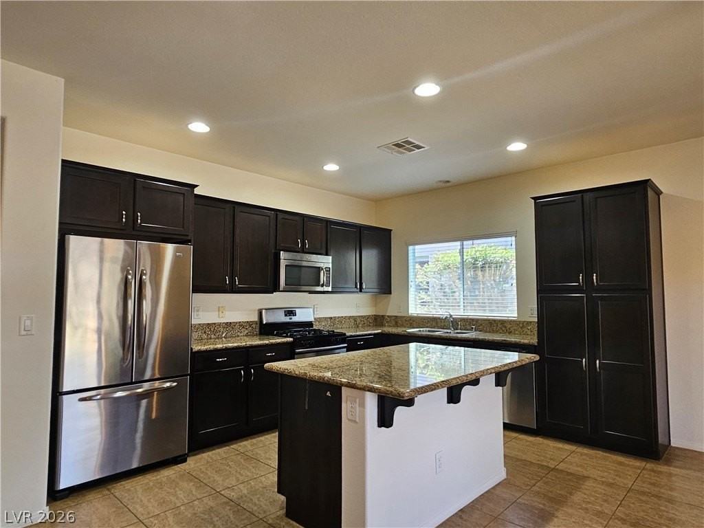 10827 Morning Frost St - Photo 5 of 33