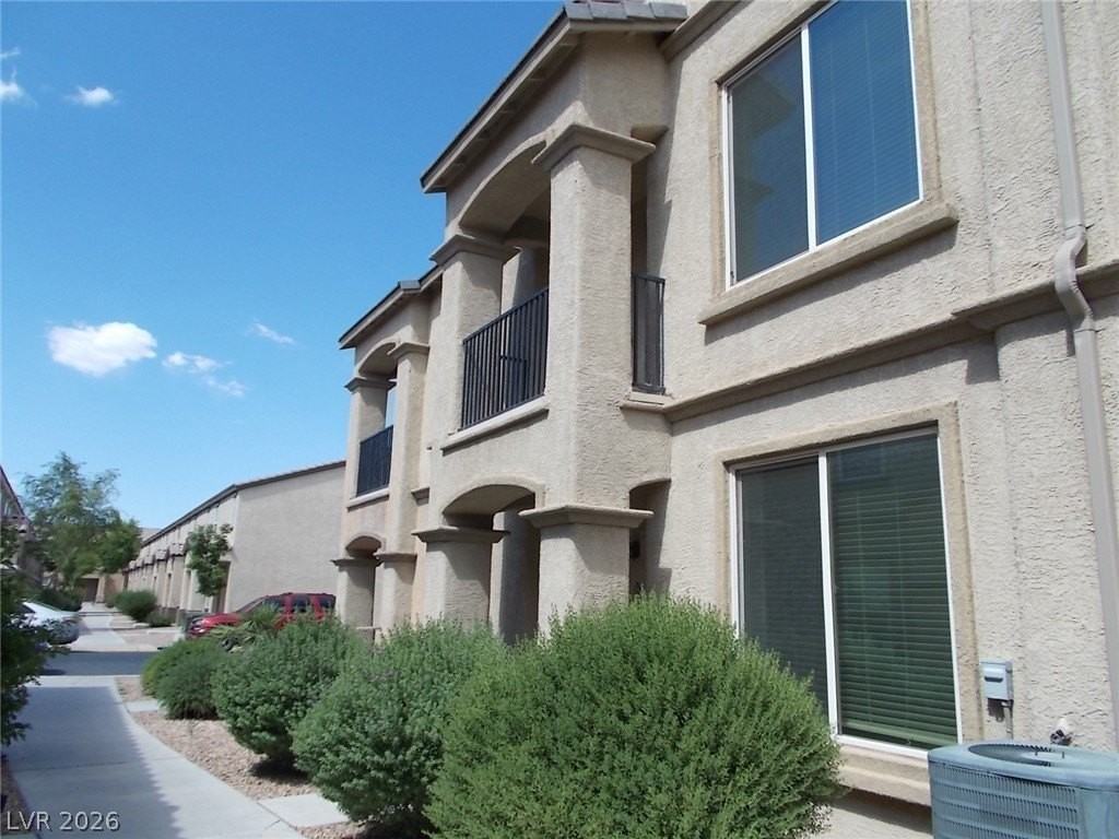 4611 Townwall St - Photo 2 of 25