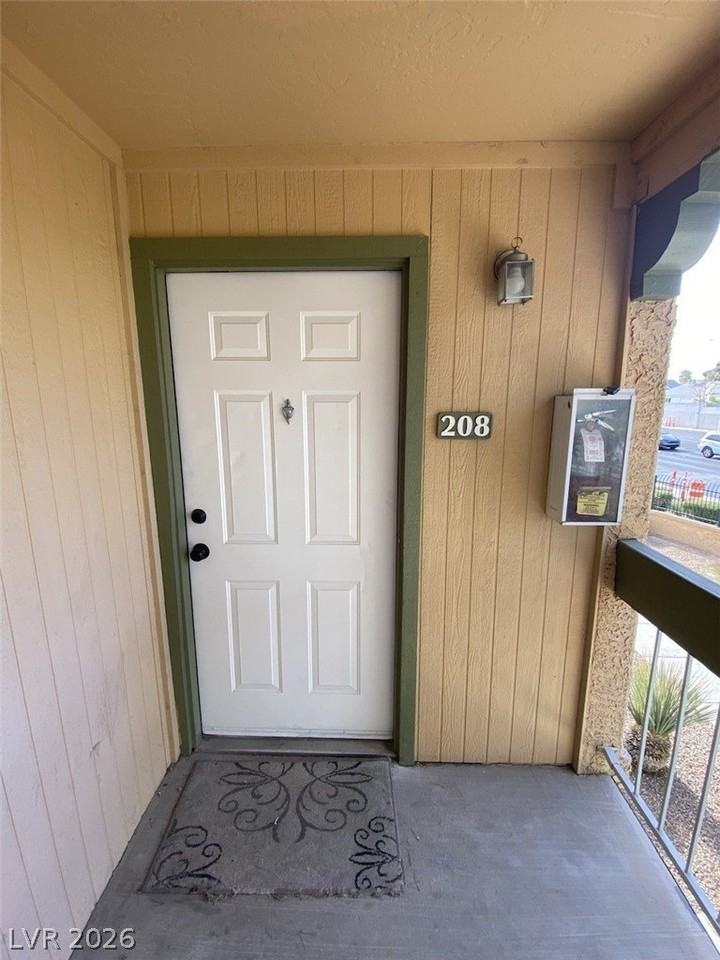 5174 S Jones Blvd #208 - Photo 2 of 21