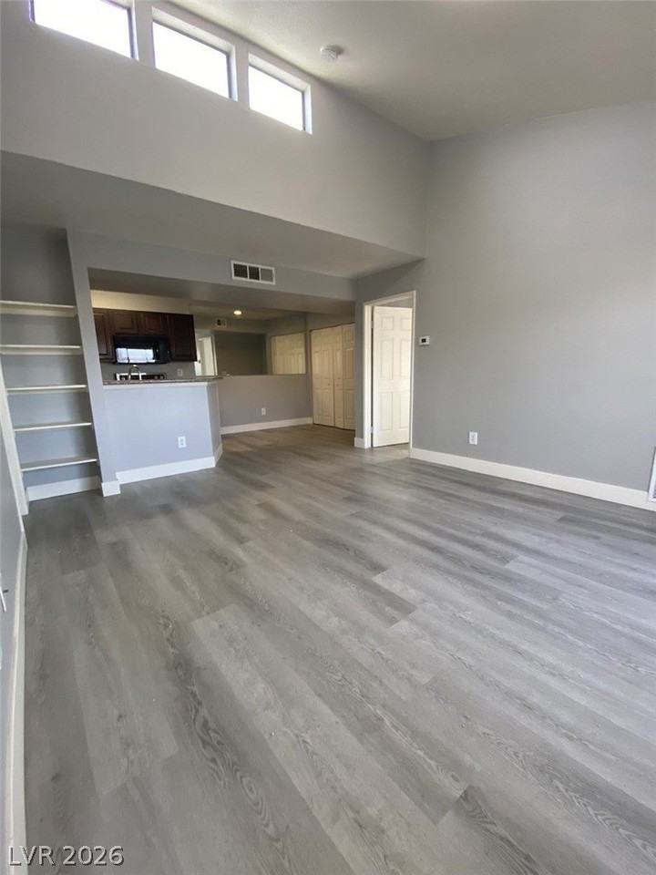 5174 S Jones Blvd #208 - Photo 3 of 21