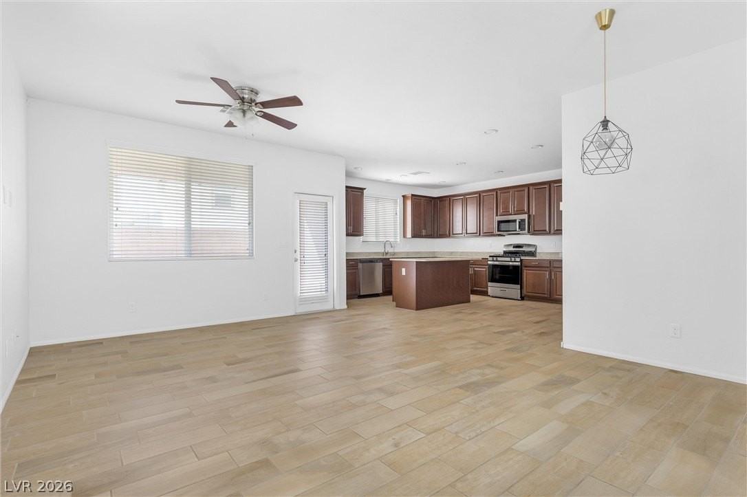 8076 Satin Carnation Ln - Photo 6 of 25