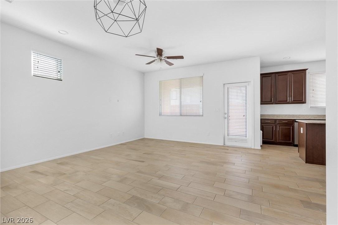 8076 Satin Carnation Ln - Photo 7 of 25
