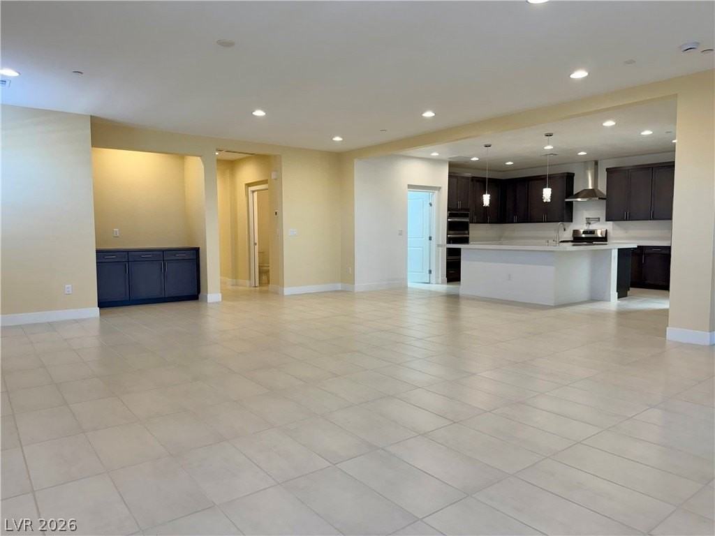 400 S Jena St - Photo 5 of 22