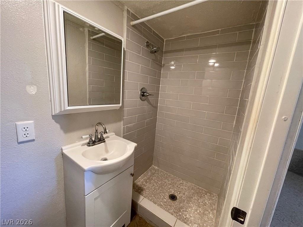 627 Avenue C - Photo 7 of 17