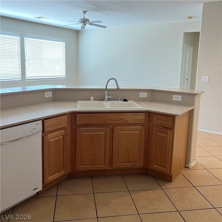 2381 Ecliptic St #0 - Photo 7 of 24