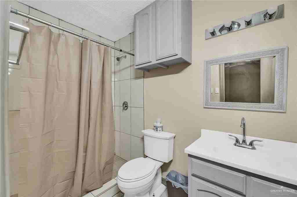440 W Siesta St - Photo 6 of 7