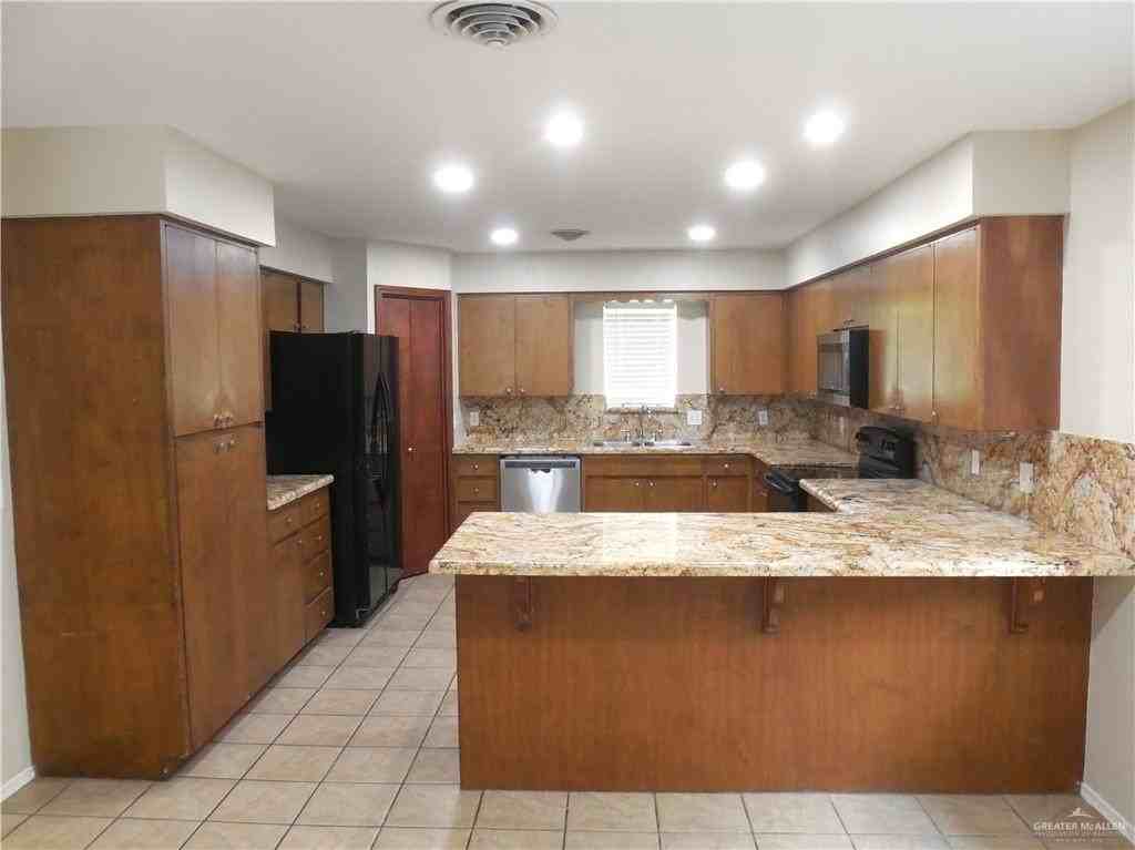 118 E Iris Ave - Photo 6 of 34