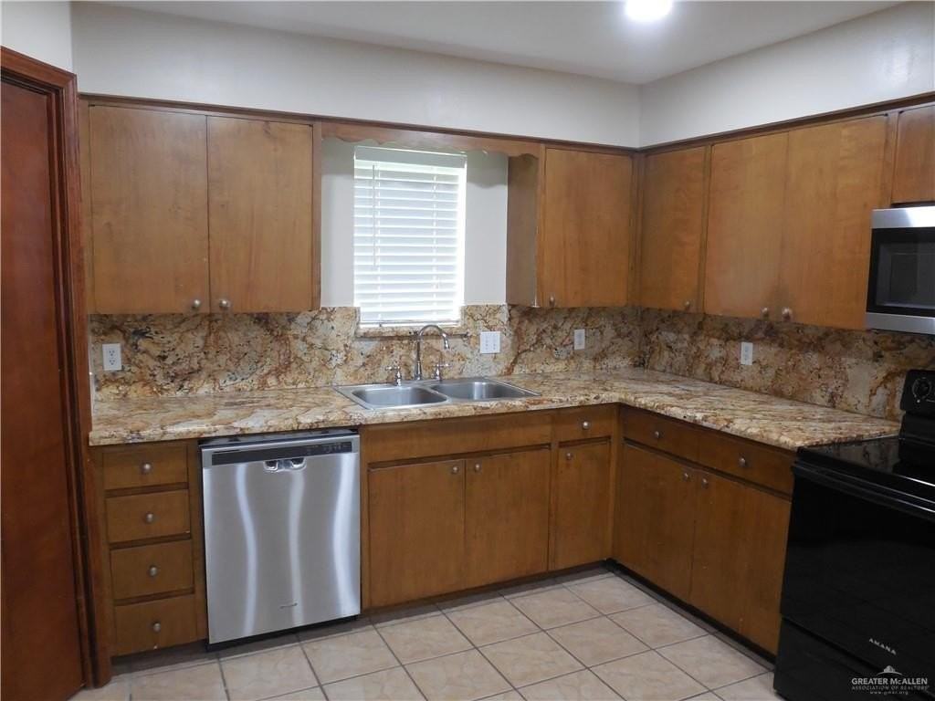 118 E Iris Ave - Photo 7 of 34