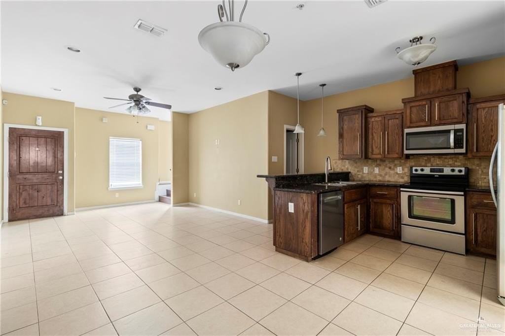 3005 S L St #2 - Photo 2 of 16