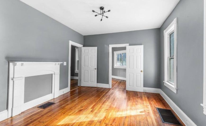 188 Linden Ave - Photo 5 of 7