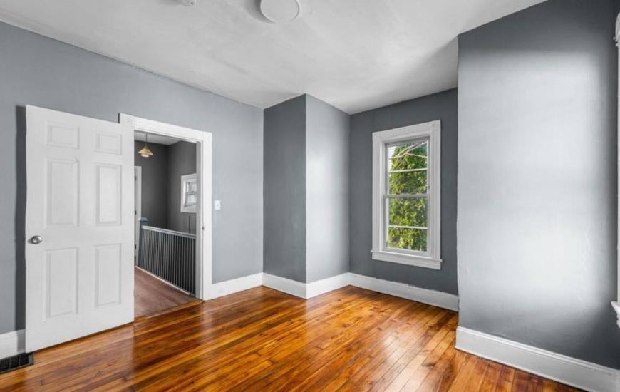 188 Linden Ave - Photo 6 of 7