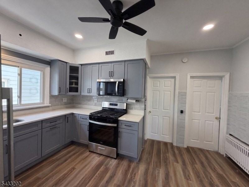 127 Brighton Ave - Photo 7 of 12