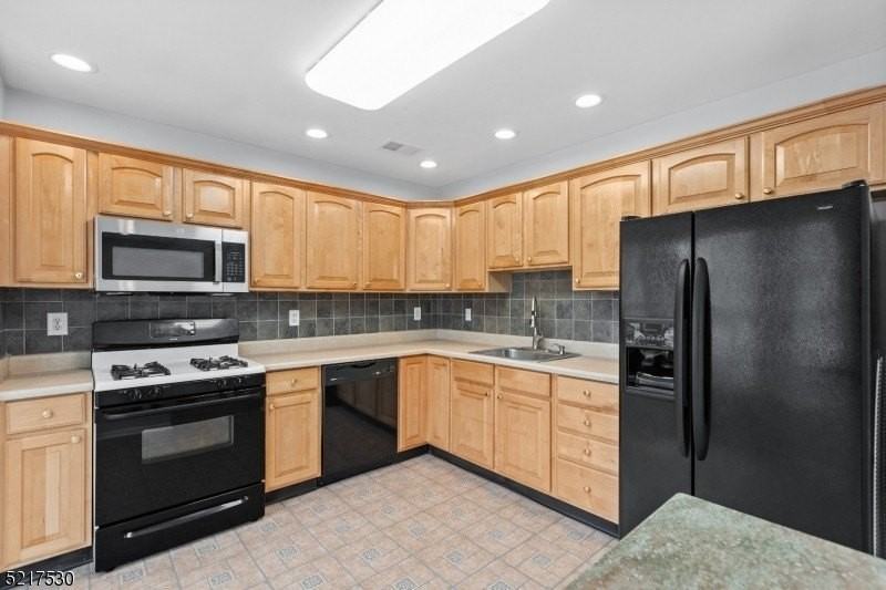2278 Nash Ct - Photo 6 of 20