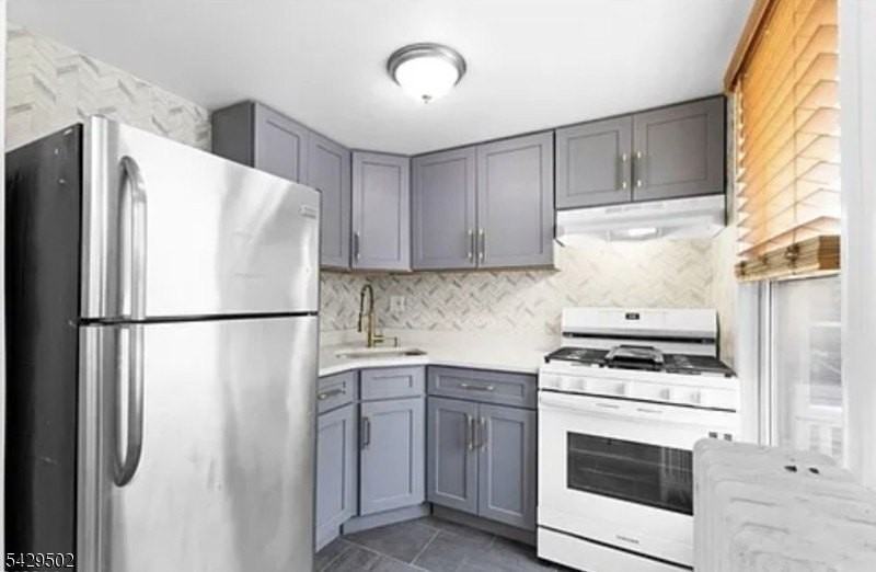 31 Glen Ave - Photo 7 of 17