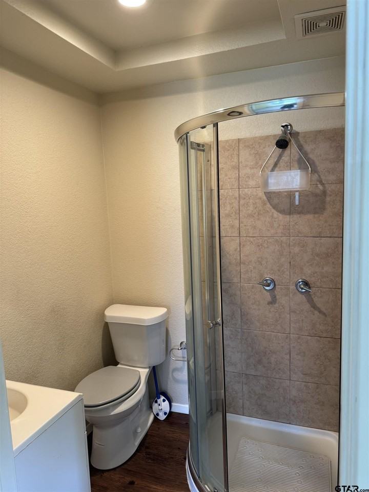 3011 Brentwood Dr - Photo 6 of 9