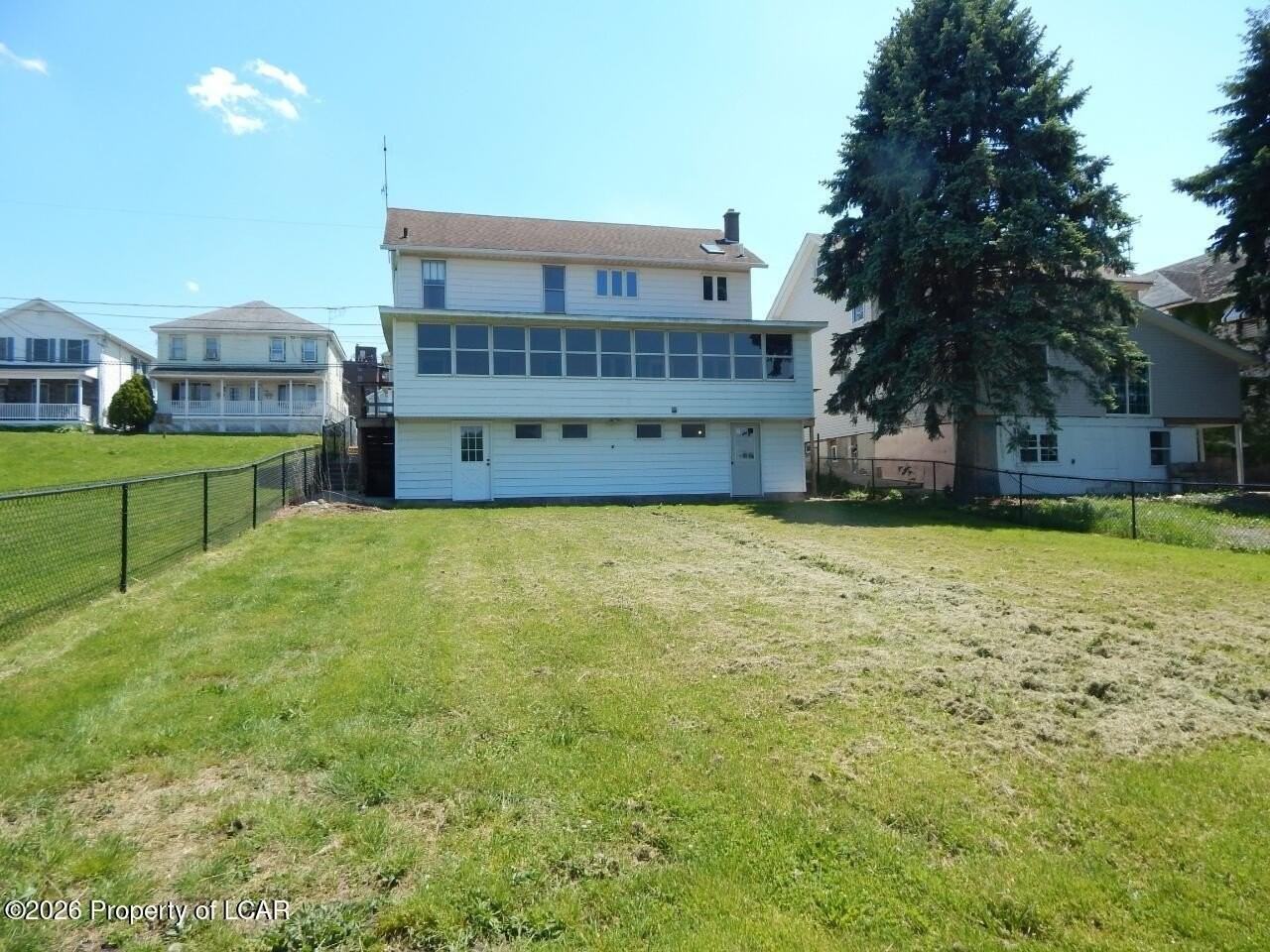 170 Kidder St - Photo 3 of 13