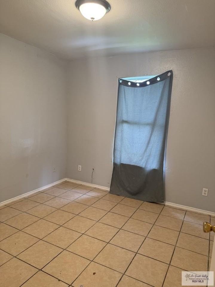 4717 Morningside Rd - Photo 2 of 13