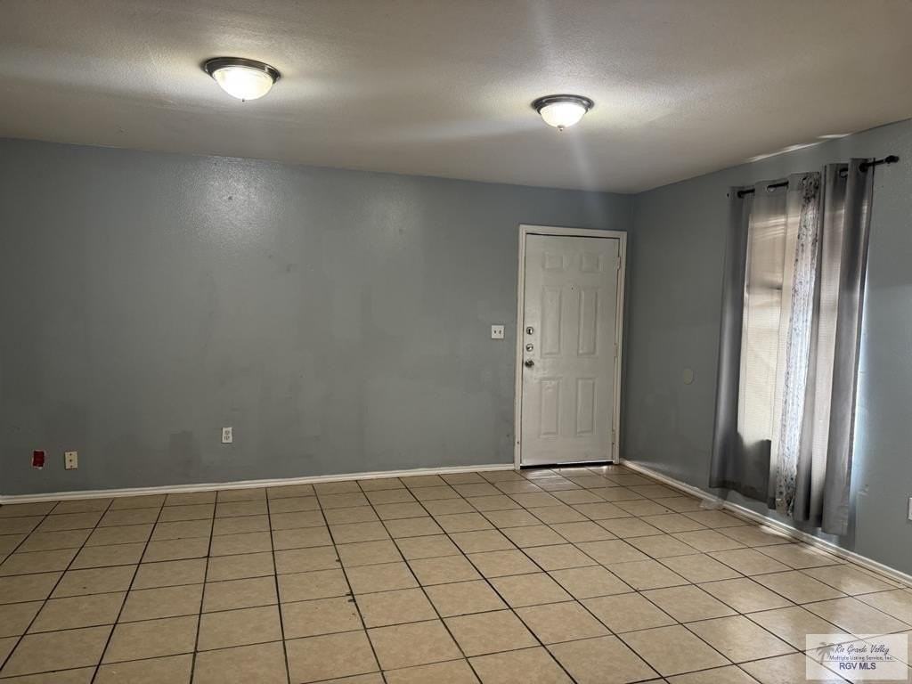 4717 Morningside Rd - Photo 3 of 13