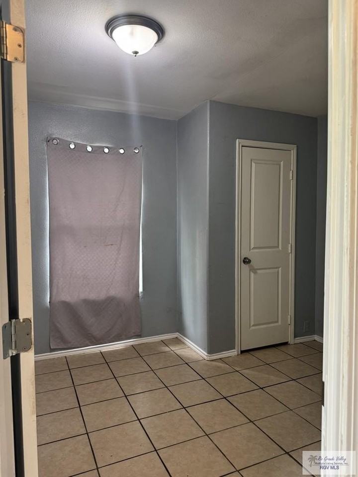 4717 Morningside Rd - Photo 6 of 13
