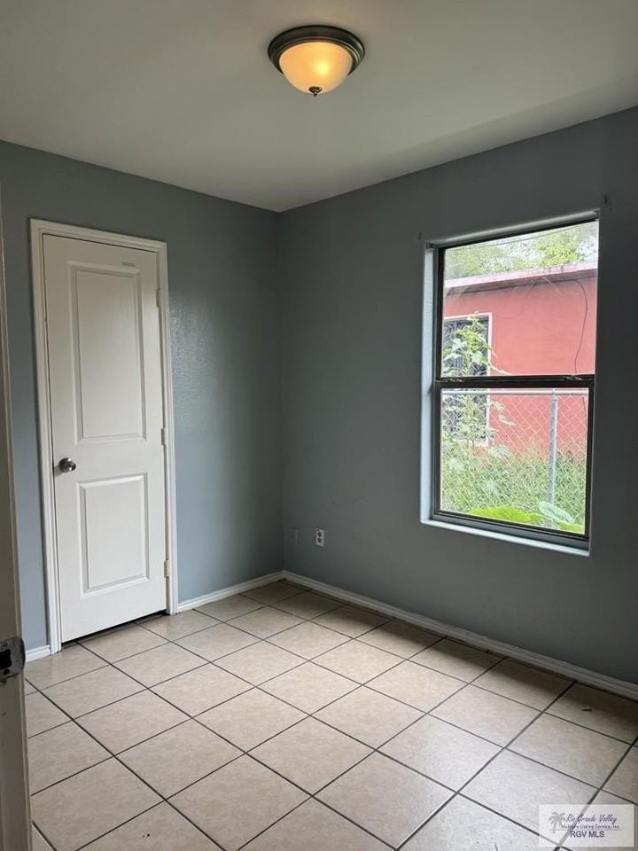 4717 Morningside Rd - Photo 7 of 13