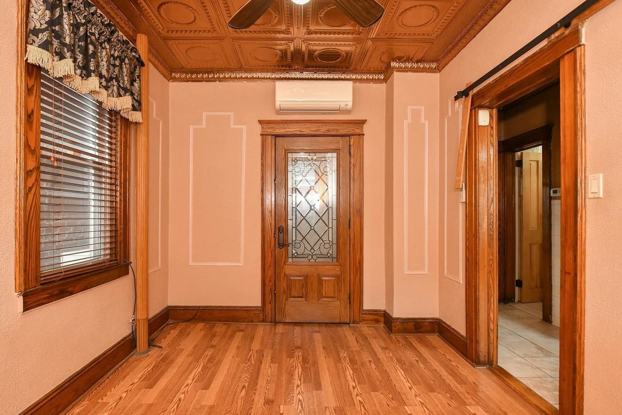 610 Columbia Ave #1 - Photo 6 of 36