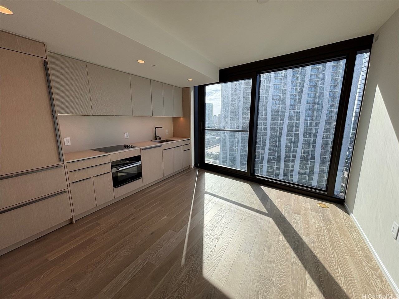 333 Ward Ave #2008