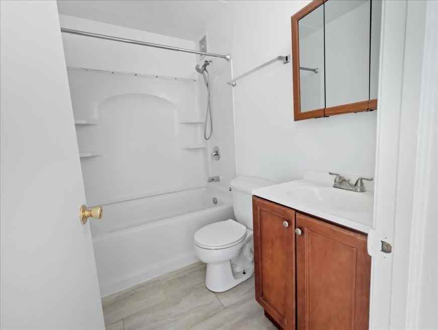 350 S Main St - Photo 5 of 10