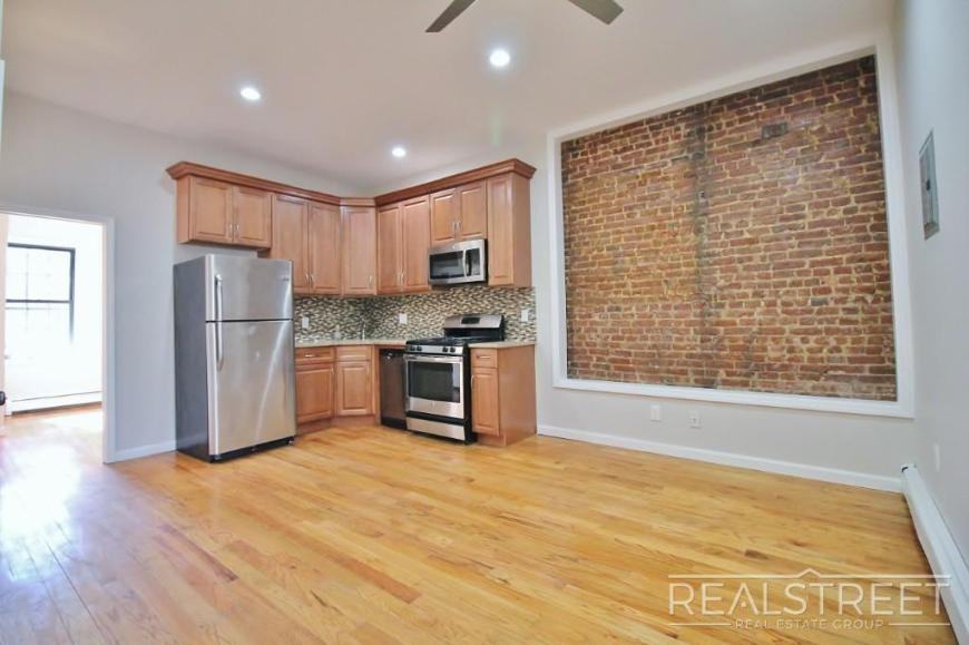 446 Hancock St - Photo 2 of 10