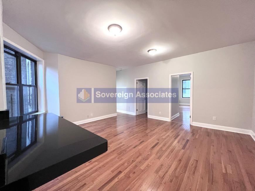 300 Fort Washington Ave - Photo 3 of 10