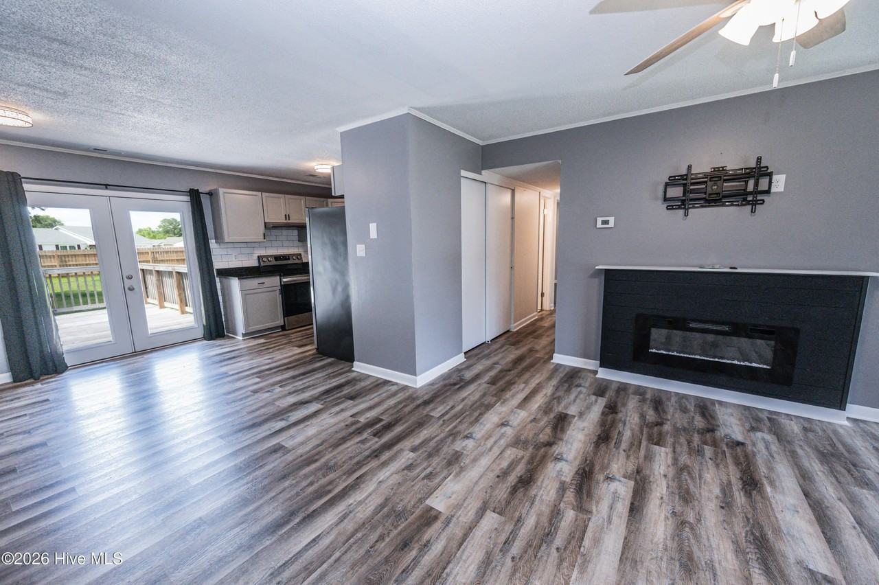 145 Keith Dr - Photo 6 of 20