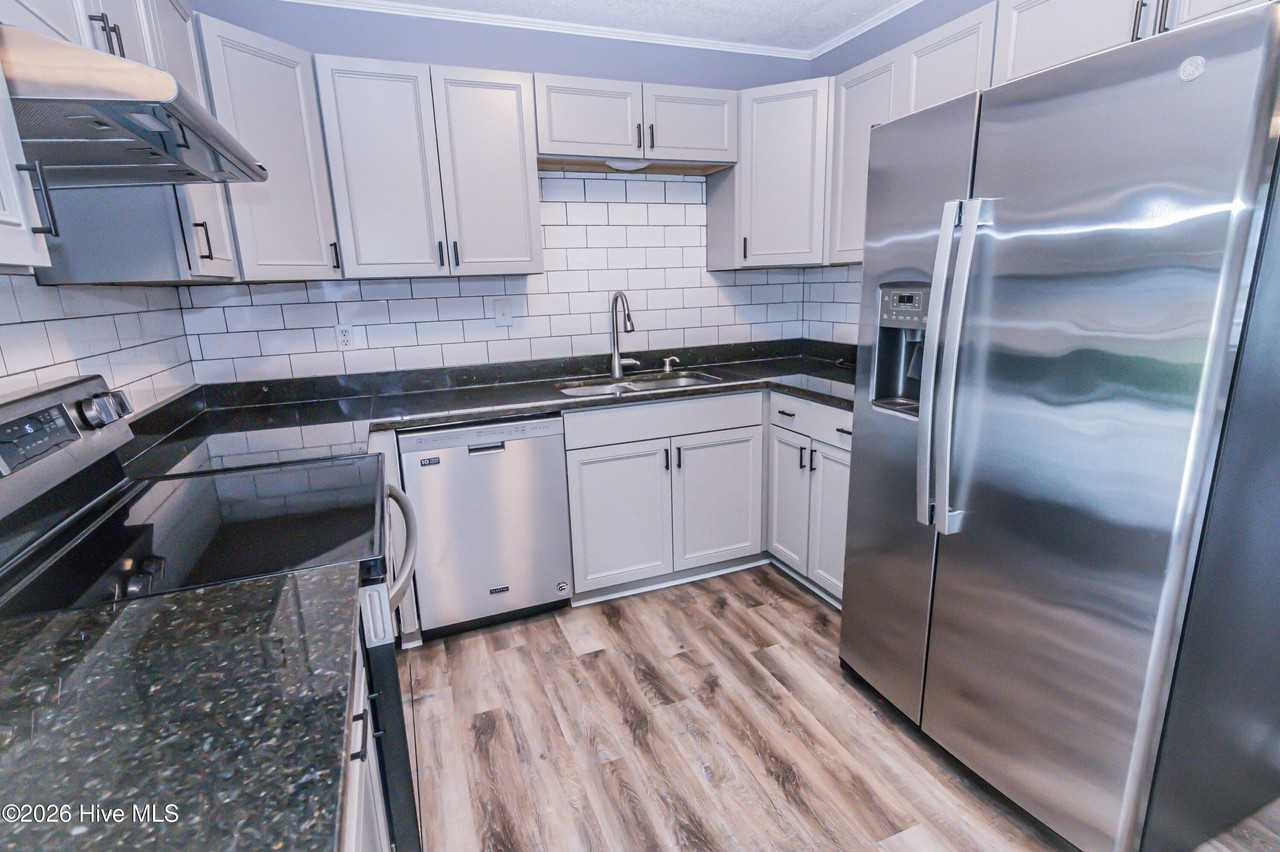145 Keith Dr - Photo 7 of 20